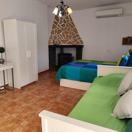 Studio Tropical Cullar Vega Kültér fotó